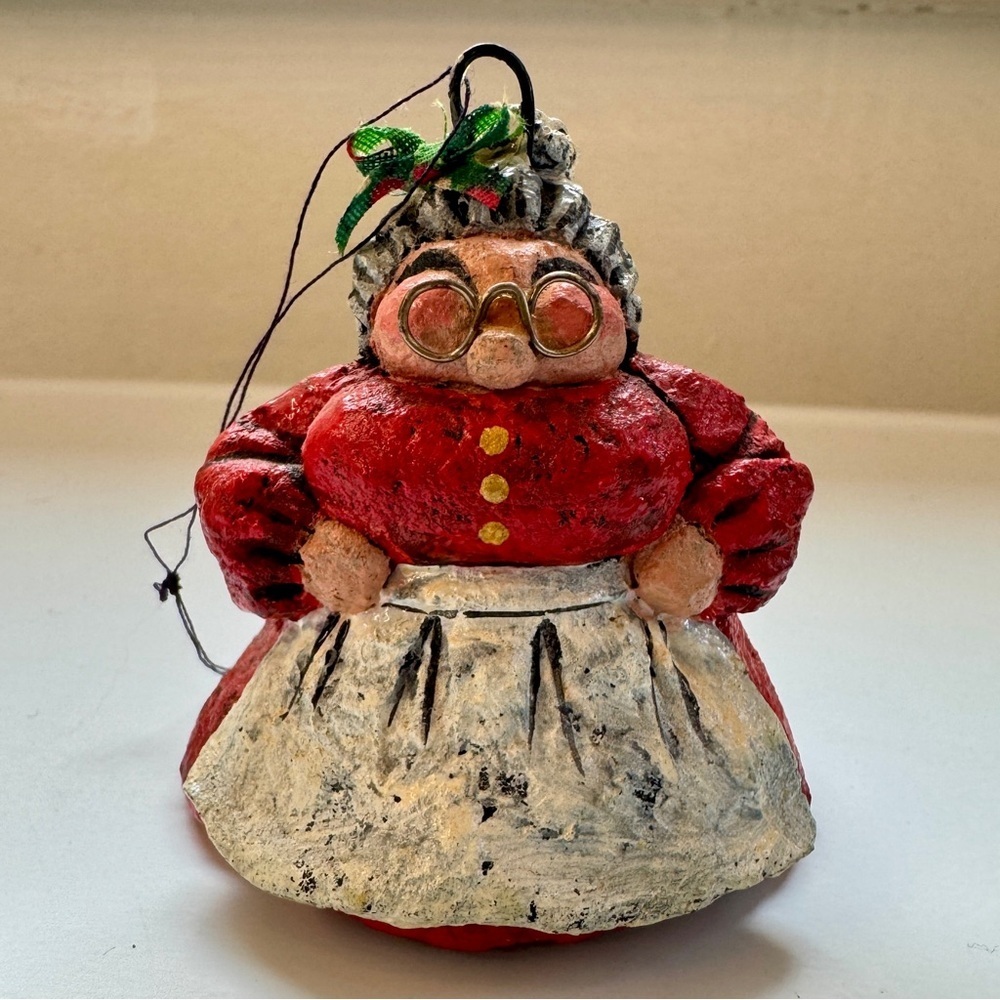 Vintage Mrs. Claus Ornament With Apron and Glasses - Picture 2 of 3
